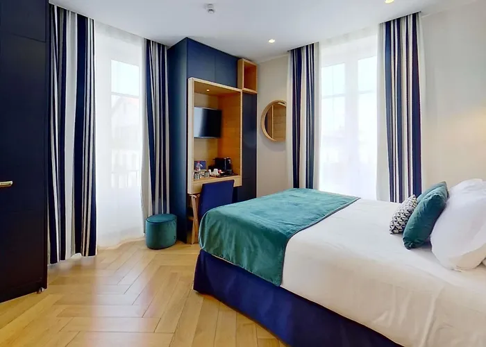 Madison Jean De Luz - Handwritten Collection サン＝ジャン＝ド＝リュズ