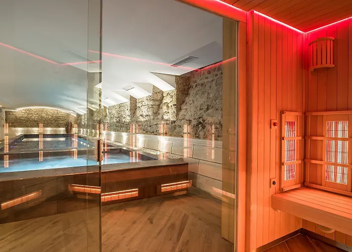 Madison Jean De Luz - Handwritten Collection サン＝ジャン＝ド＝リュズ