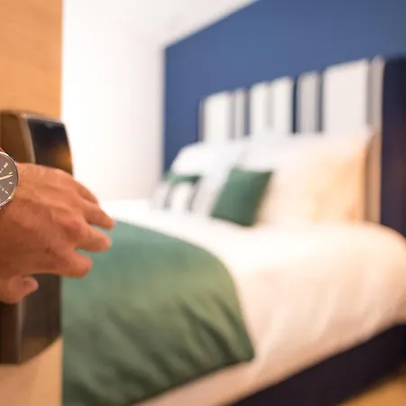 Madison Jean De Luz - Handwritten Collection 4*