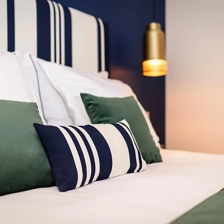 Madison Jean De Luz - Handwritten Collection 4* Saint-Jean-de-Luz