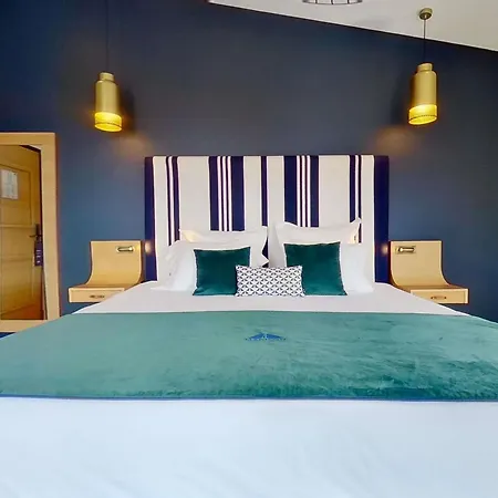 Madison Jean De Luz - Handwritten Collection Hotel 4*