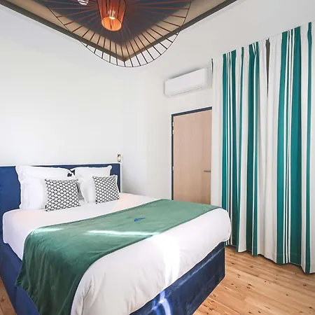 Madison Jean De Luz - Handwritten Collection Hotel 4*