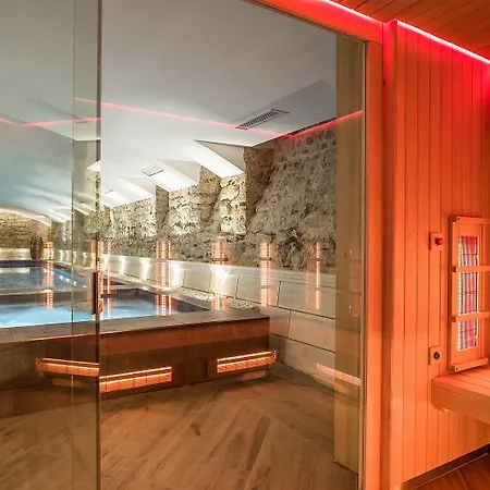 Madison Jean De Luz - Handwritten Collection Saint-Jean-de-Luz