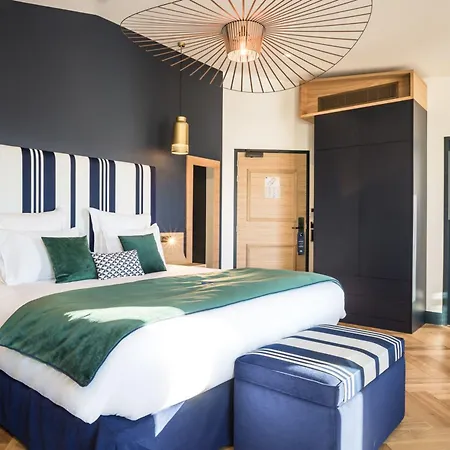 Hotel Madison Jean De Luz - Handwritten Collection 4*