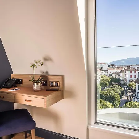 Madison Jean De Luz - Handwritten Collection Hotel