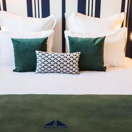 Hotel Madison Jean De Luz - Handwritten Collection 4*