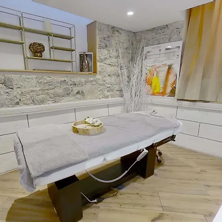 Madison Jean De Luz - Handwritten Collection 4*