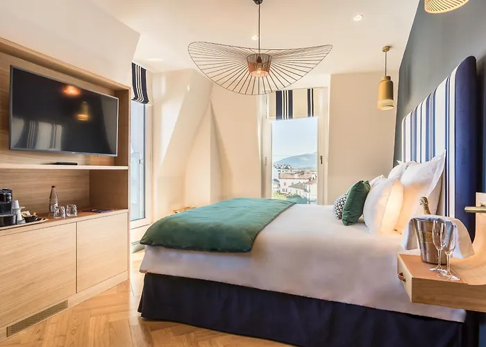 Madison Jean De Luz - Handwritten Collection 圣让－德吕兹