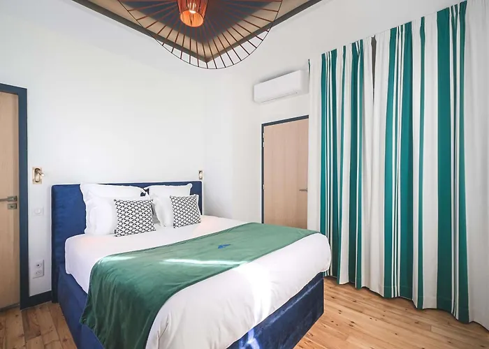 Madison Jean De Luz - Handwritten Collection 호텔 4*