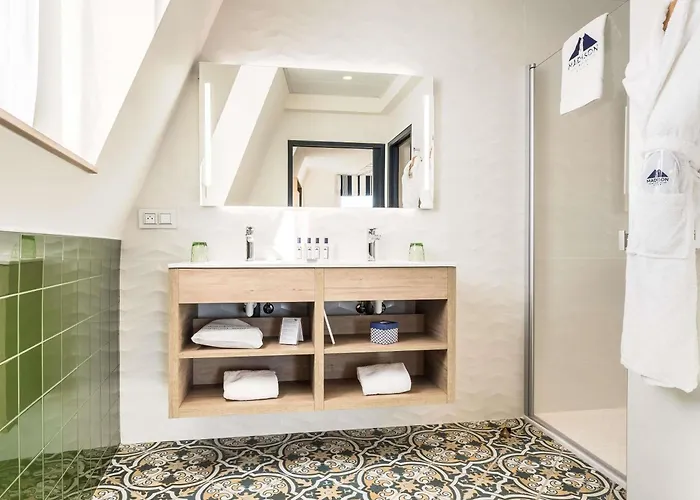 Madison Jean De Luz - Handwritten Collection 酒店