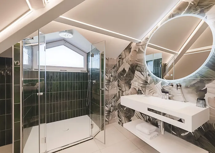 Hotel Madison Jean De Luz - Handwritten Collection 4*